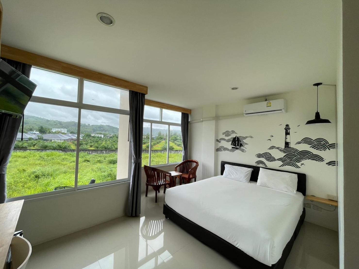 Dwell Phuket Airport Hotel At Naiyang Nai Yang Exterior foto